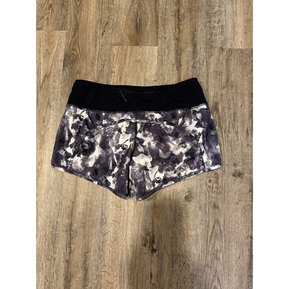 Lululemon Womens Run Times Short Size 6 - Picture 3 of 11